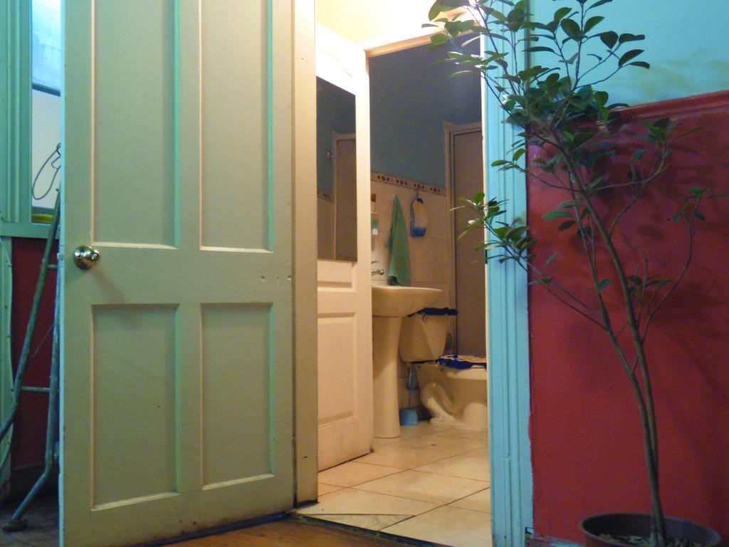 Hostal Tricontinental فالبارايسو المظهر الخارجي الصورة