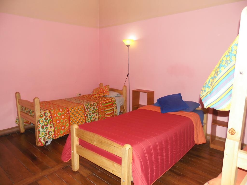 Hostal Tricontinental فالبارايسو الغرفة الصورة