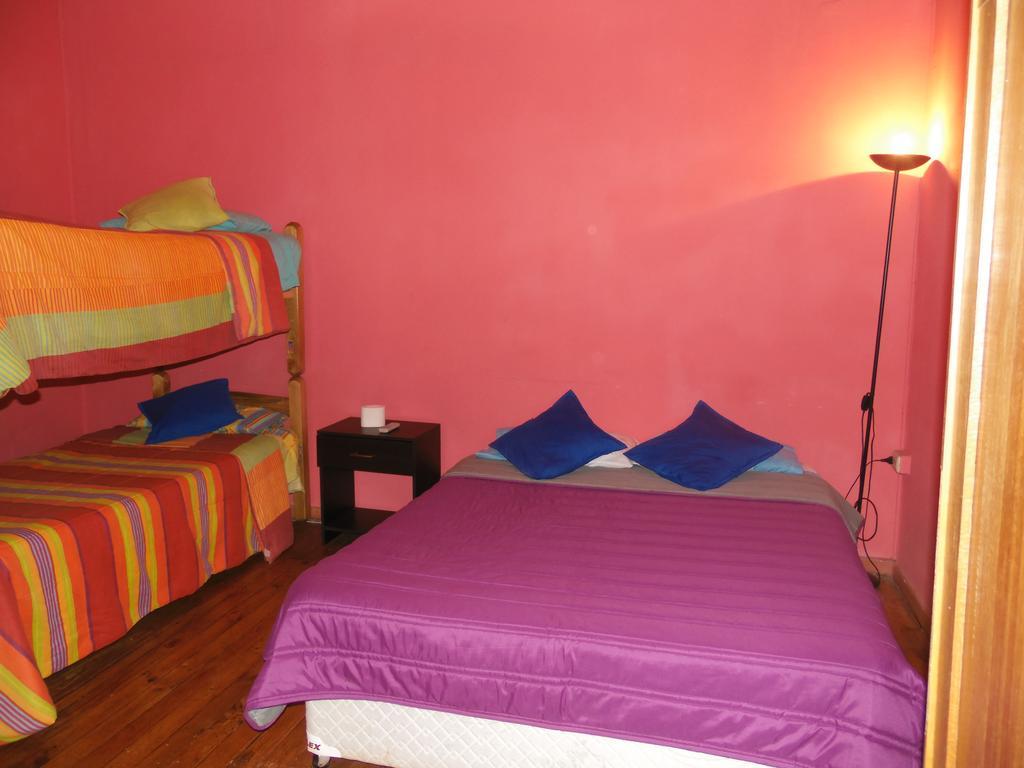 Hostal Tricontinental فالبارايسو الغرفة الصورة