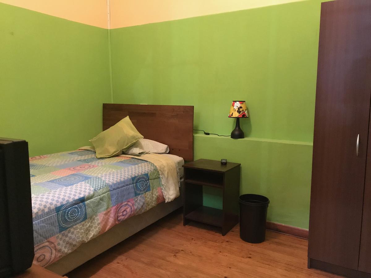 Hostal Tricontinental فالبارايسو المظهر الخارجي الصورة