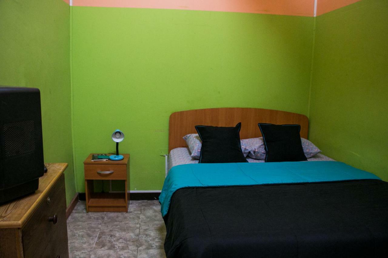 Hostal Tricontinental فالبارايسو المظهر الخارجي الصورة